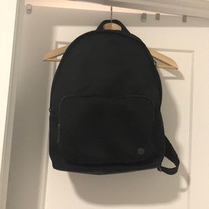 Lululemon Everywhere Backpack - BLACK